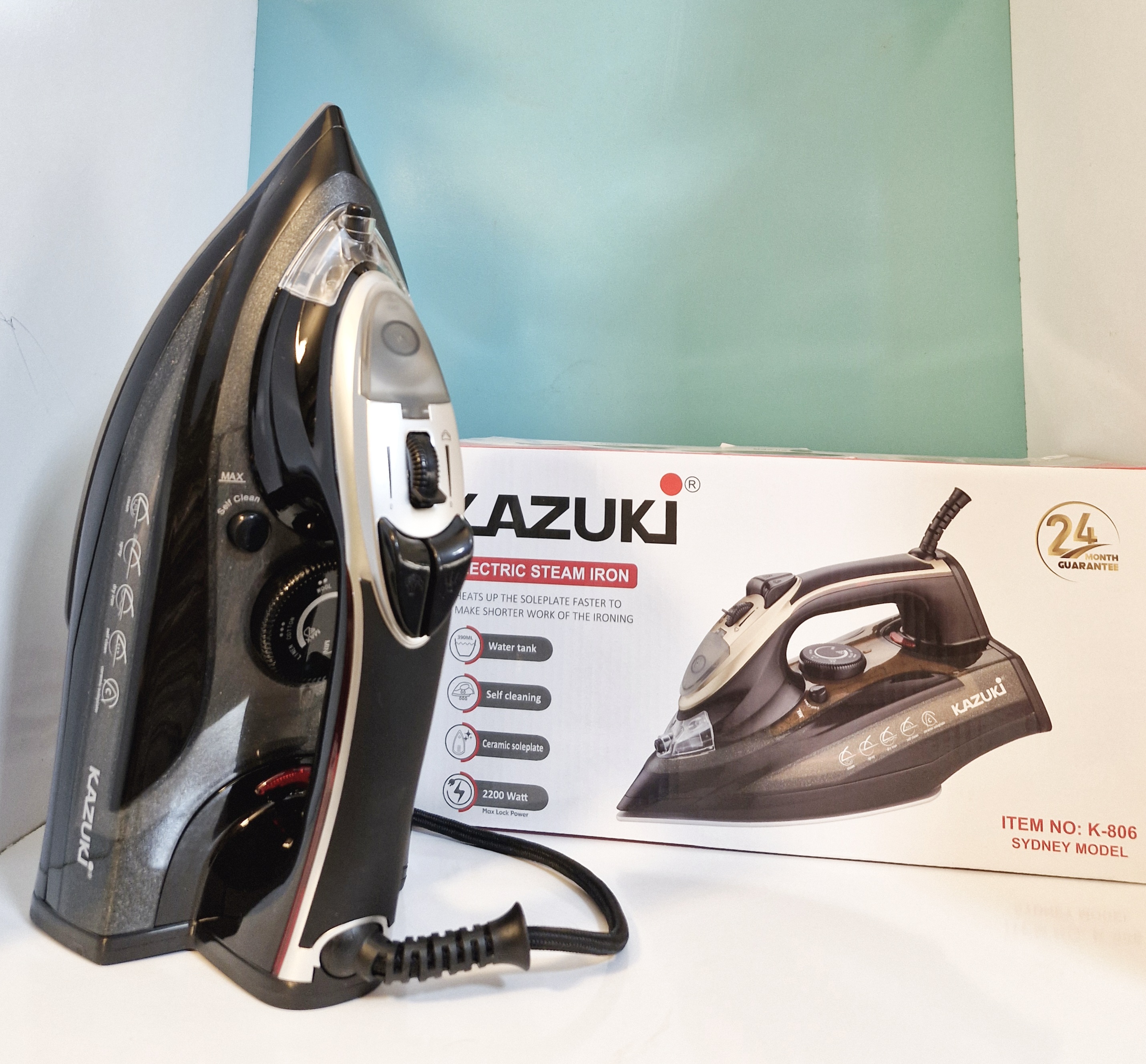 اتو بخار کازوکی KAZUKI مدل K-806 توان 2200 وات با کفی سرامیکی